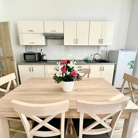 Apartment Th Karlsbad Exteriör bild
