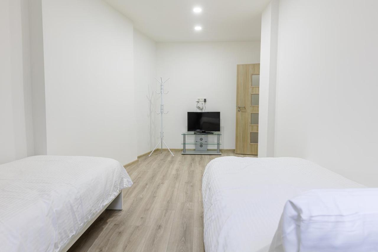 Apartment Th Karlsbad Exteriör bild